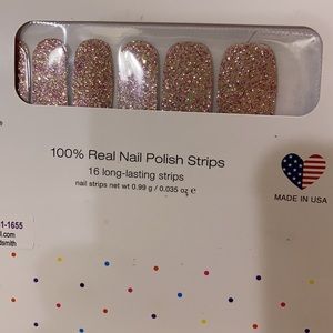 Color Street Tokyo Lights Nail Strips. Sparkly Gold Color. Pamper Yourself!